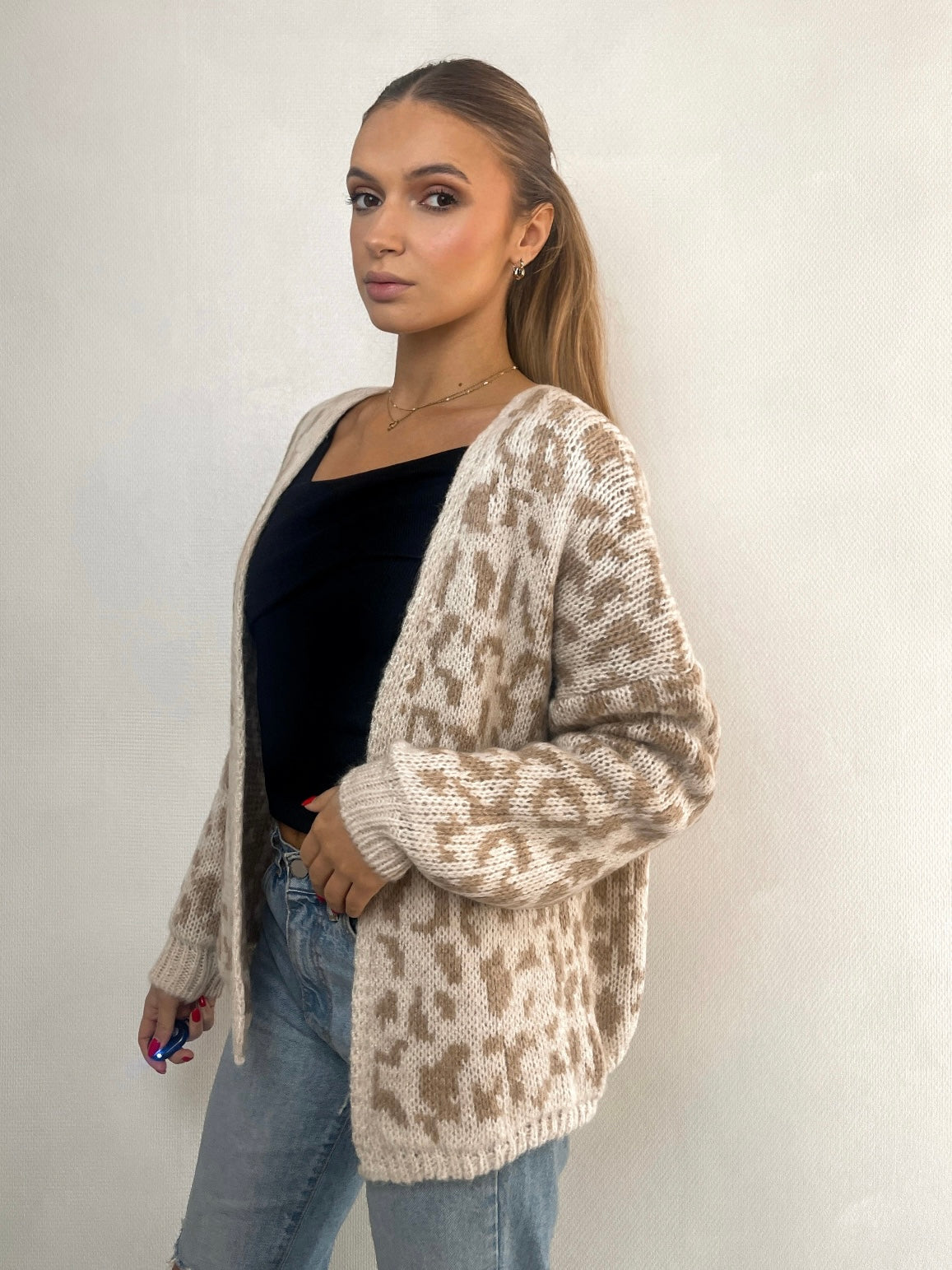 Beige leo sweater