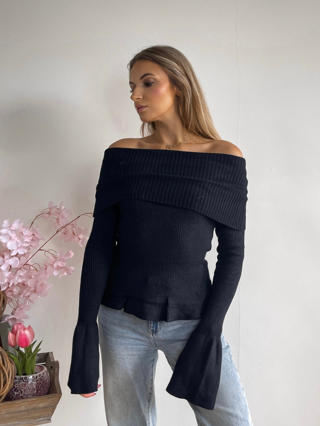 Black princess top